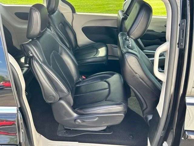 SEMINUEVOS CHRYSLER Pacifica Hybrid a Estados en autogozo