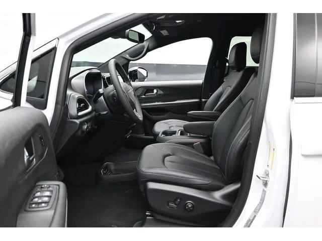 Nuevos CHRYSLER PACIFICA à Estados chez autogozo