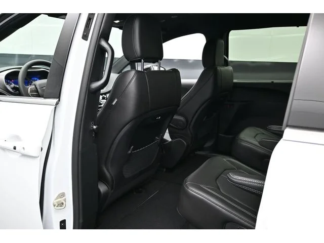 Nuevos CHRYSLER PACIFICA à Estados chez autogozo