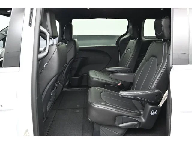 Nuevos CHRYSLER PACIFICA à Estados chez autogozo