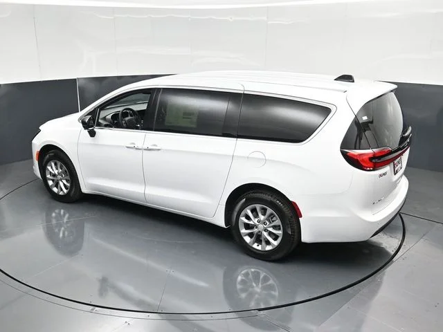 Nuevos CHRYSLER PACIFICA à Estados chez autogozo