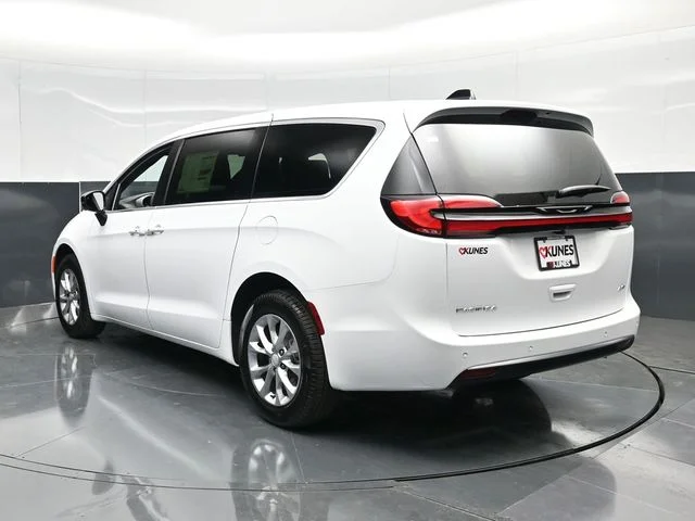 Nuevos CHRYSLER PACIFICA à Estados chez autogozo