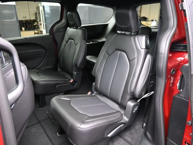 Nuevos CHRYSLER PACIFICA à Estados chez autogozo