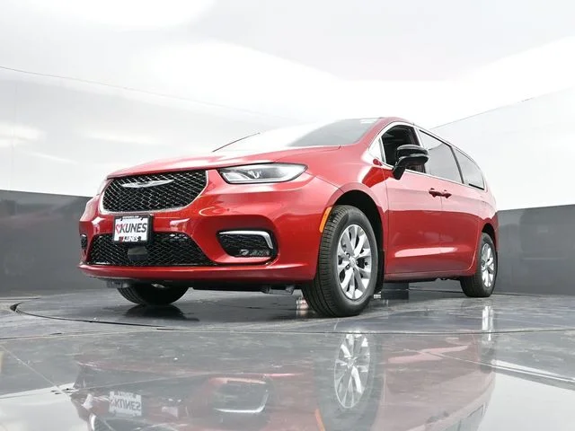 Nuevos CHRYSLER PACIFICA à Estados chez autogozo