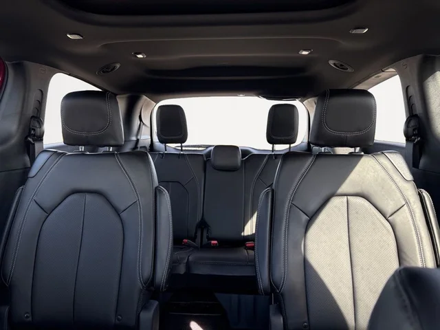 Nuevos CHRYSLER PACIFICA à Estados chez autogozo