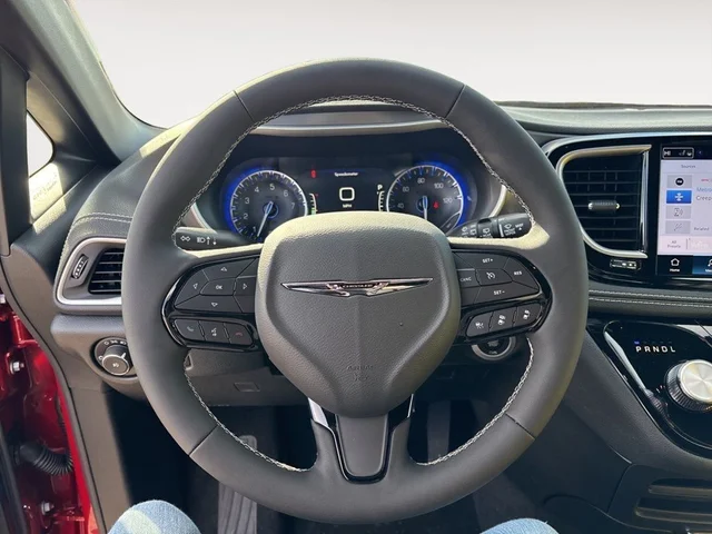 Nuevos CHRYSLER PACIFICA à Estados chez autogozo