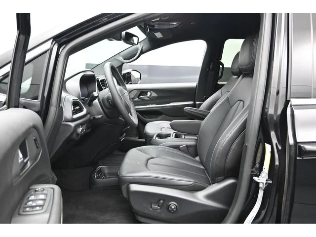 Nuevos CHRYSLER PACIFICA à Estados chez autogozo