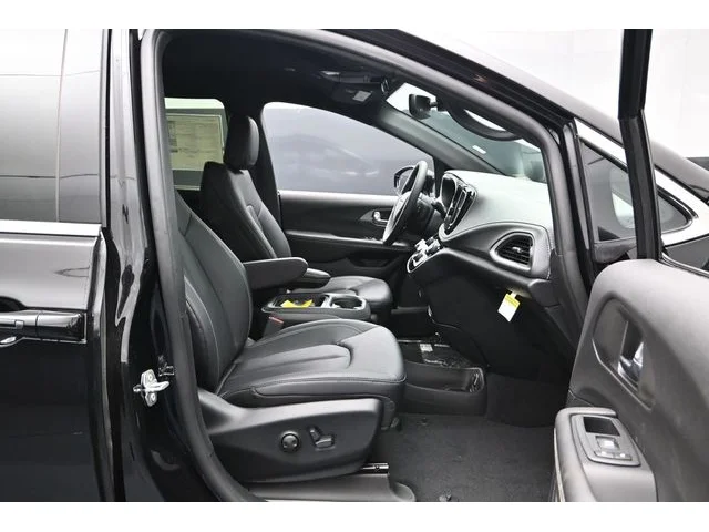 Nuevos CHRYSLER PACIFICA à Estados chez autogozo