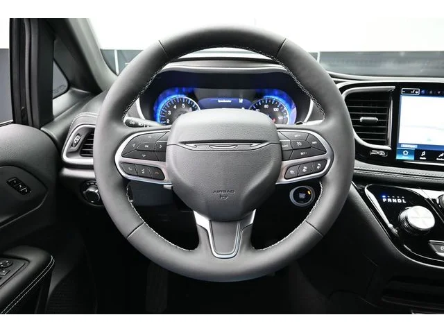 Nuevos CHRYSLER PACIFICA à Estados chez autogozo