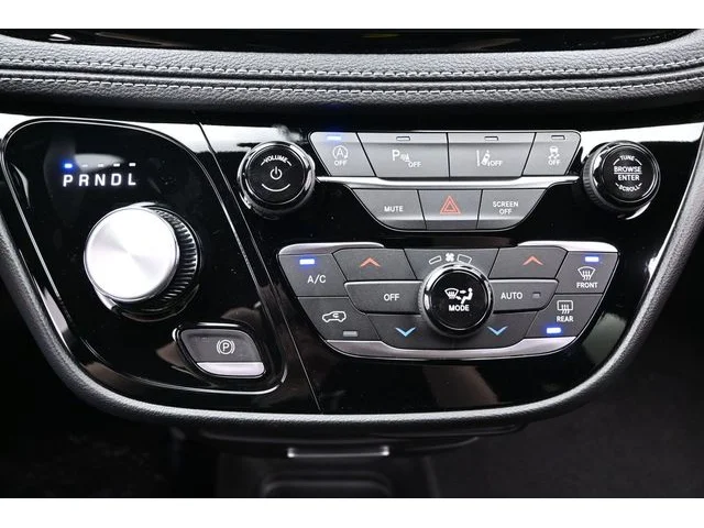 Nuevos CHRYSLER PACIFICA à Estados chez autogozo