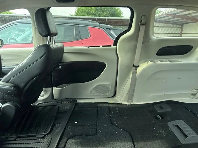 SEMINUEVOS CHRYSLER Pacifica a Estados en autogozo