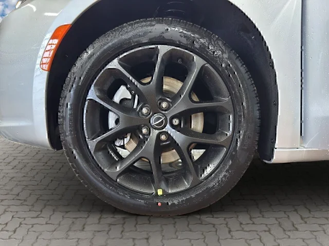 Nuevos CHRYSLER PACIFICA à Estados chez autogozo