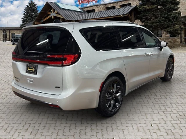 Nuevos CHRYSLER PACIFICA à Estados chez autogozo