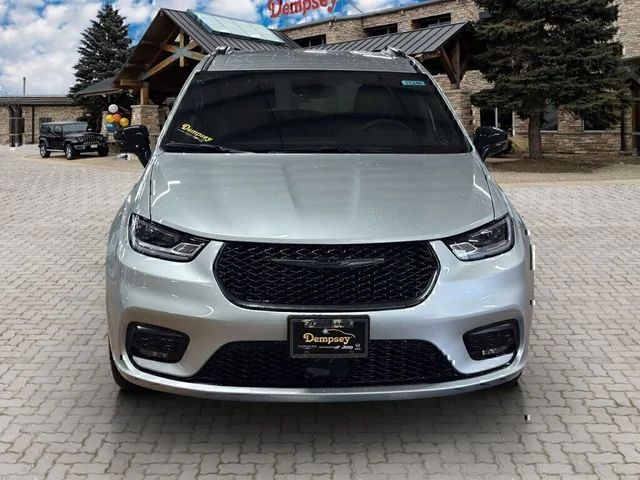 Nuevos CHRYSLER PACIFICA à Estados chez autogozo