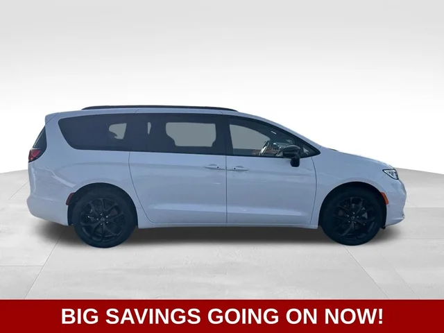 Nuevos CHRYSLER PACIFICA à Estados chez autogozo