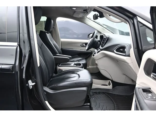 SEMINUEVOS CHRYSLER Pacifica a Estados en autogozo
