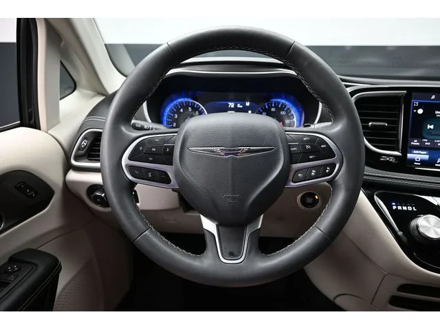 SEMINUEVOS CHRYSLER Pacifica a Estados en autogozo