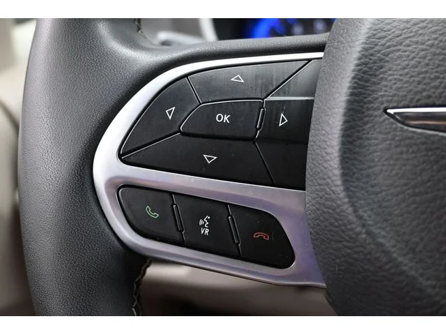 SEMINUEVOS CHRYSLER Pacifica a Estados en autogozo