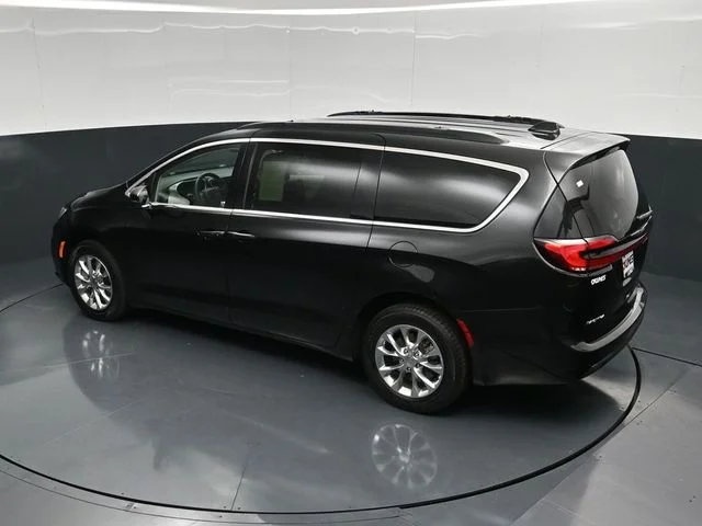 SEMINUEVOS CHRYSLER Pacifica a Estados en autogozo