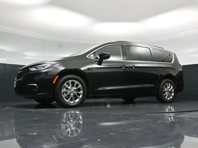 SEMINUEVOS CHRYSLER Pacifica a Estados en autogozo