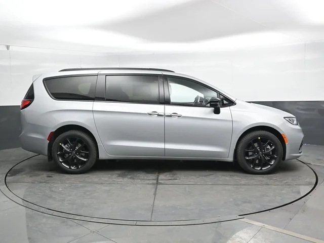 Nuevos CHRYSLER PACIFICA à Estados chez autogozo