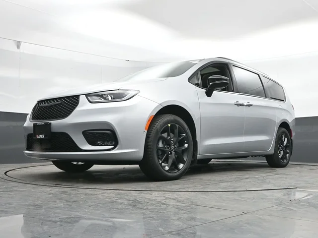 Nuevos CHRYSLER PACIFICA à Estados chez autogozo
