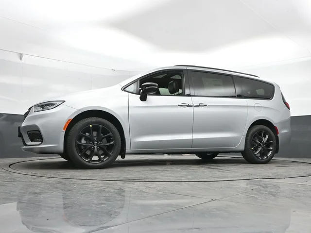 Nuevos CHRYSLER PACIFICA à Estados chez autogozo