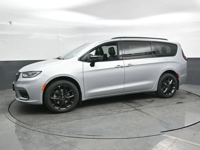 Nuevos CHRYSLER PACIFICA à Estados chez autogozo