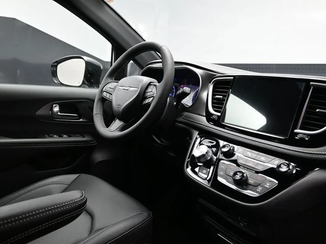 Nuevos CHRYSLER PACIFICA à Estados chez autogozo