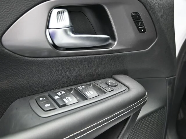 Nuevos CHRYSLER PACIFICA à Estados chez autogozo