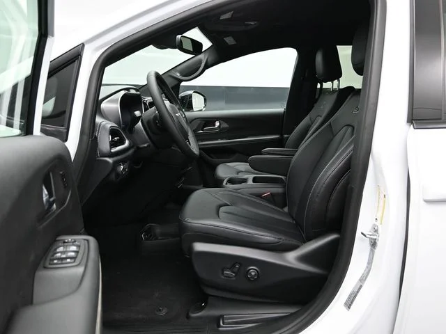 Nuevos CHRYSLER PACIFICA à Estados chez autogozo