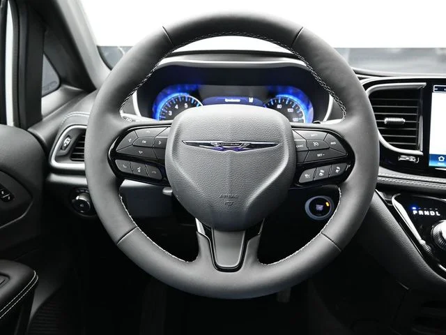 Nuevos CHRYSLER PACIFICA à Estados chez autogozo