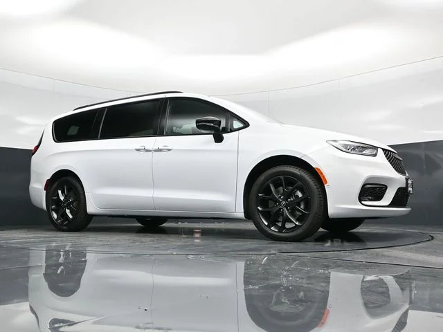 Nuevos CHRYSLER PACIFICA à Estados chez autogozo