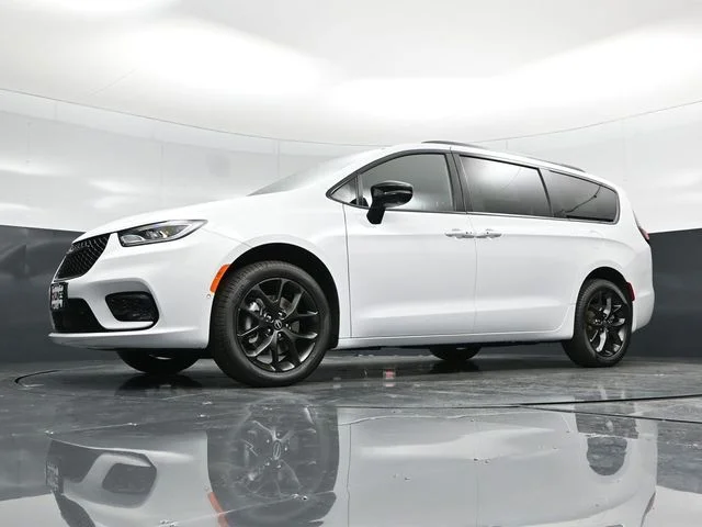 Nuevos CHRYSLER PACIFICA à Estados chez autogozo