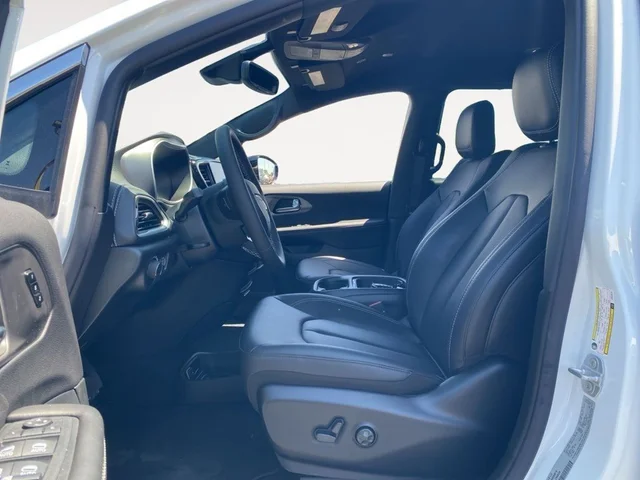 Nuevos CHRYSLER PACIFICA à Estados chez autogozo