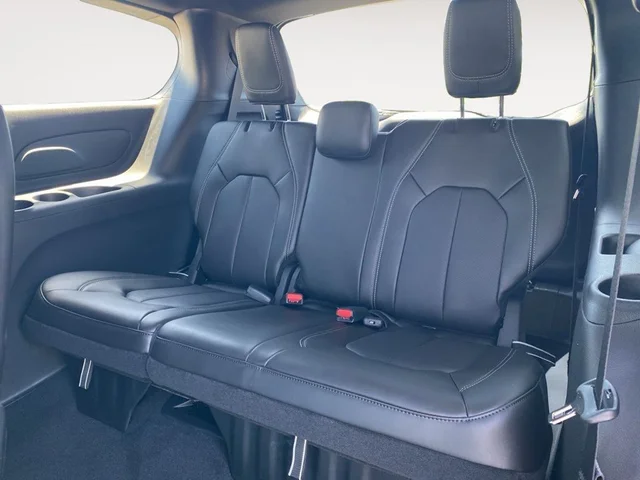 Nuevos CHRYSLER PACIFICA à Estados chez autogozo