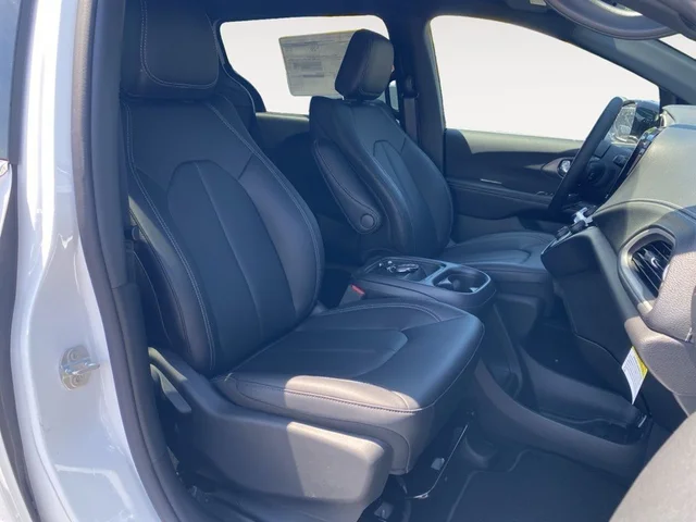 Nuevos CHRYSLER PACIFICA à Estados chez autogozo