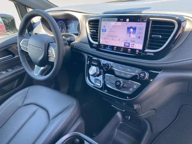 Nuevos CHRYSLER PACIFICA à Estados chez autogozo