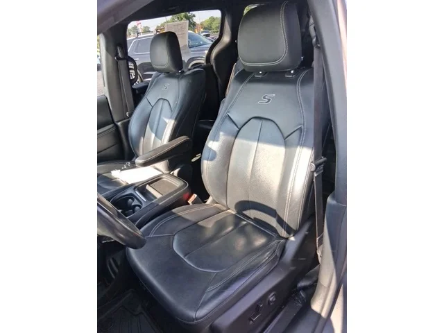 SEMINUEVOS CHRYSLER Pacifica a Estados en autogozo