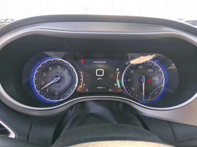 SEMINUEVOS CHRYSLER Pacifica a Estados en autogozo