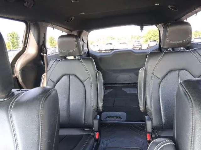 SEMINUEVOS CHRYSLER Pacifica a Estados en autogozo