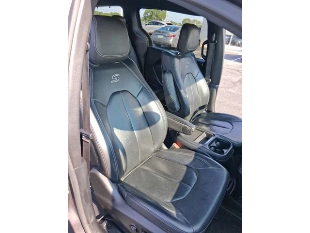 SEMINUEVOS CHRYSLER Pacifica a Estados en autogozo