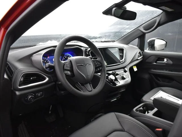 Nuevos CHRYSLER PACIFICA à Estados chez autogozo