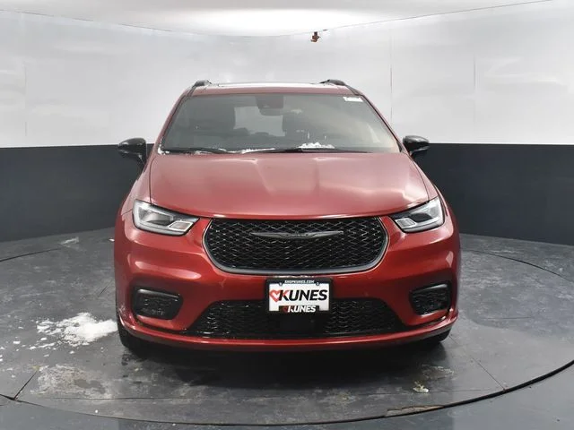 Nuevos CHRYSLER PACIFICA à Estados chez autogozo