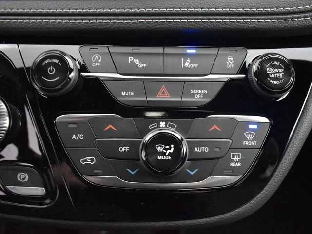 Nuevos CHRYSLER PACIFICA à Estados chez autogozo
