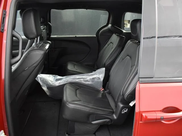 Nuevos CHRYSLER PACIFICA à Estados chez autogozo
