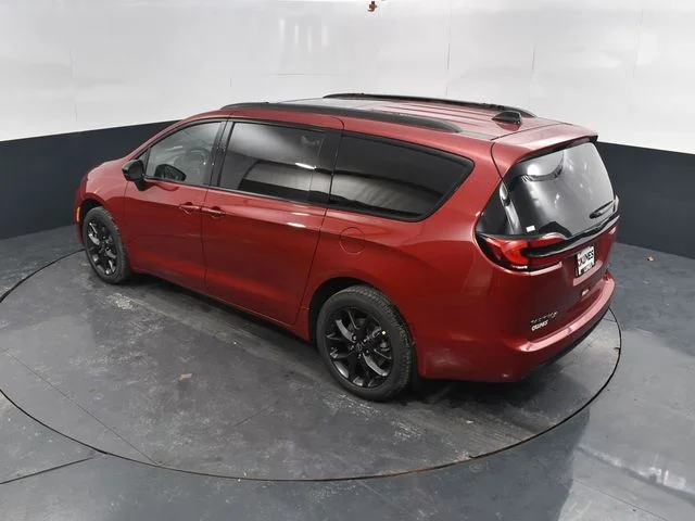 Nuevos CHRYSLER PACIFICA à Estados chez autogozo