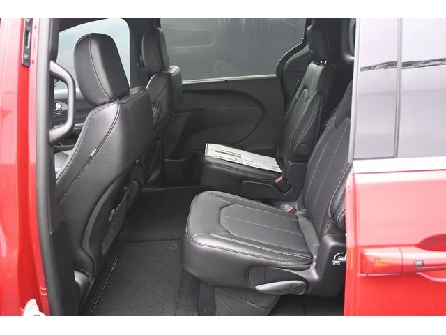 Nuevos CHRYSLER PACIFICA à Estados chez autogozo