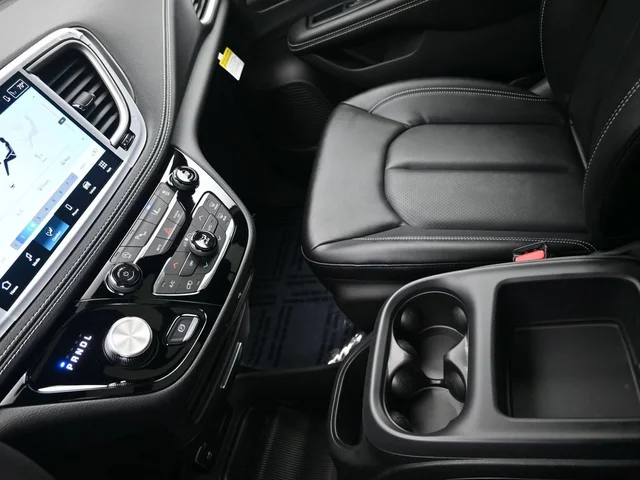 Nuevos CHRYSLER PACIFICA à Estados chez autogozo