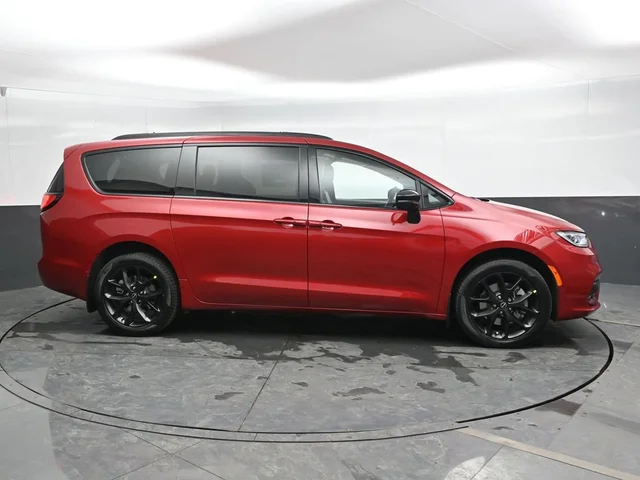 Nuevos CHRYSLER PACIFICA à Estados chez autogozo